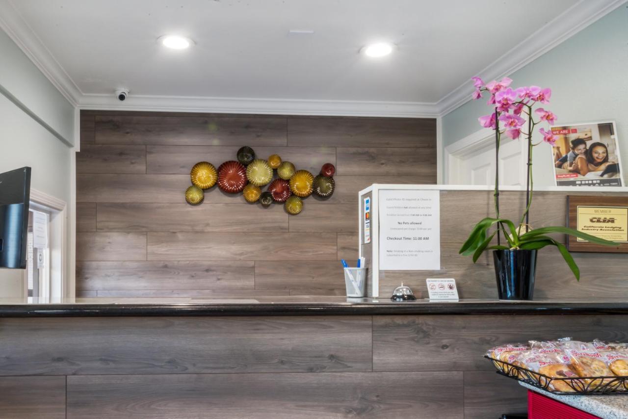 Americas Best Value Inn Санта Роза Екстериор снимка