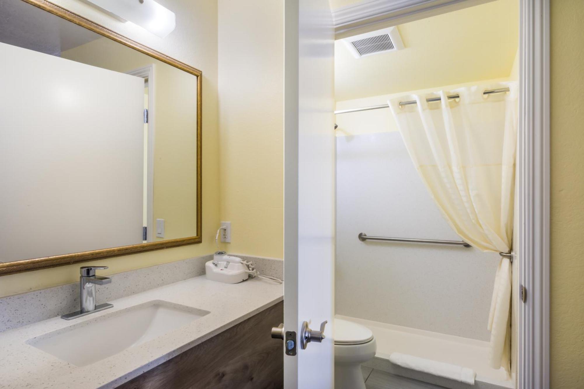Americas Best Value Inn Санта Роза Екстериор снимка