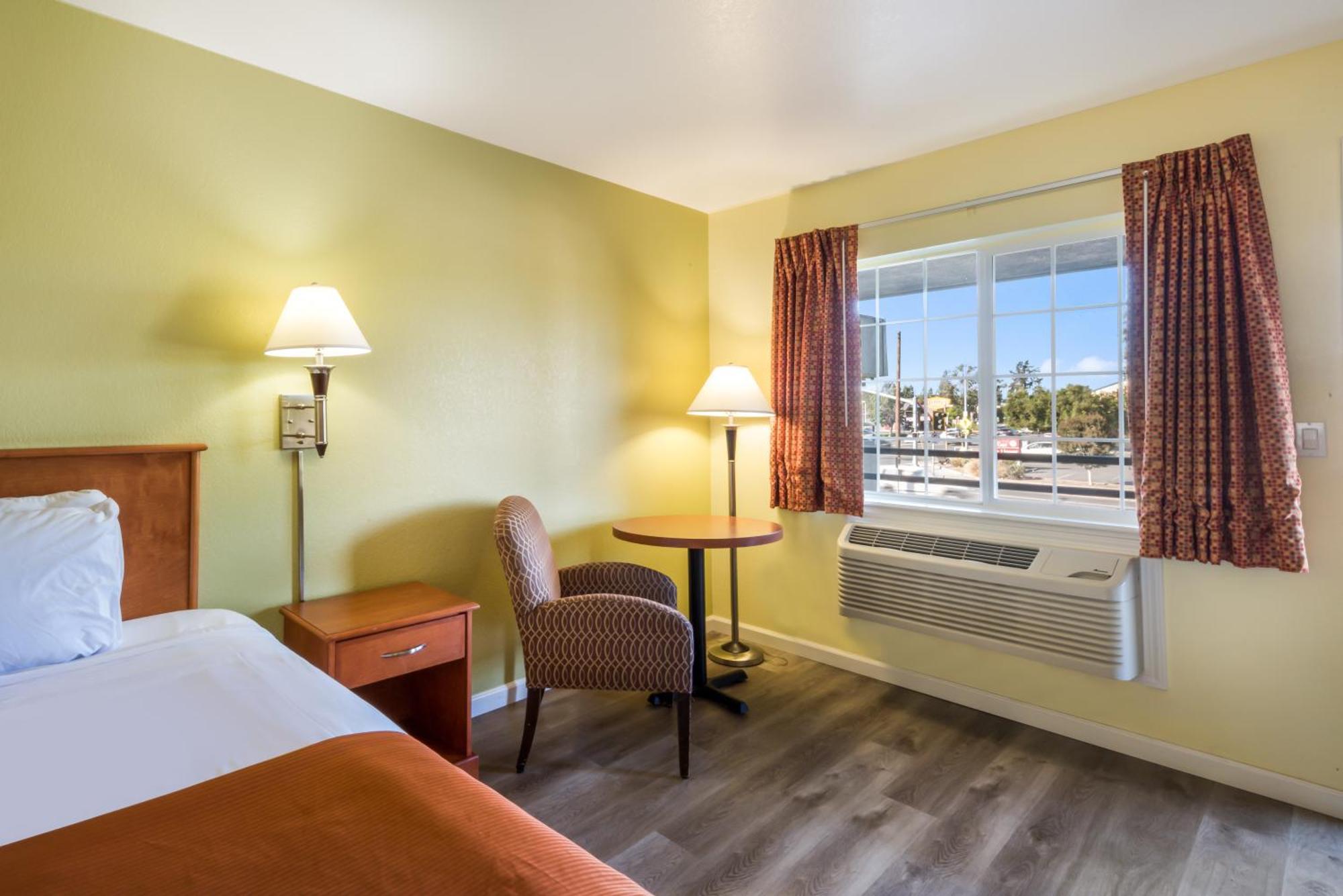 Americas Best Value Inn Санта Роза Екстериор снимка