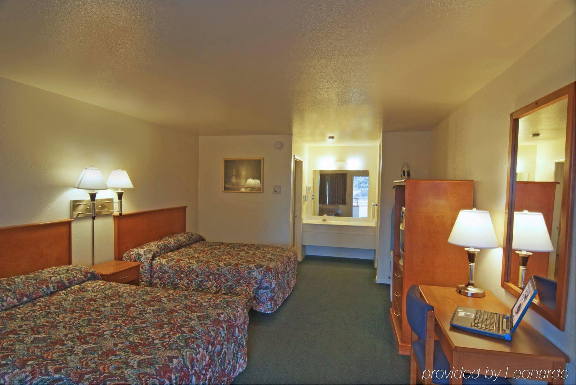 Americas Best Value Inn Санта Роза Стая снимка