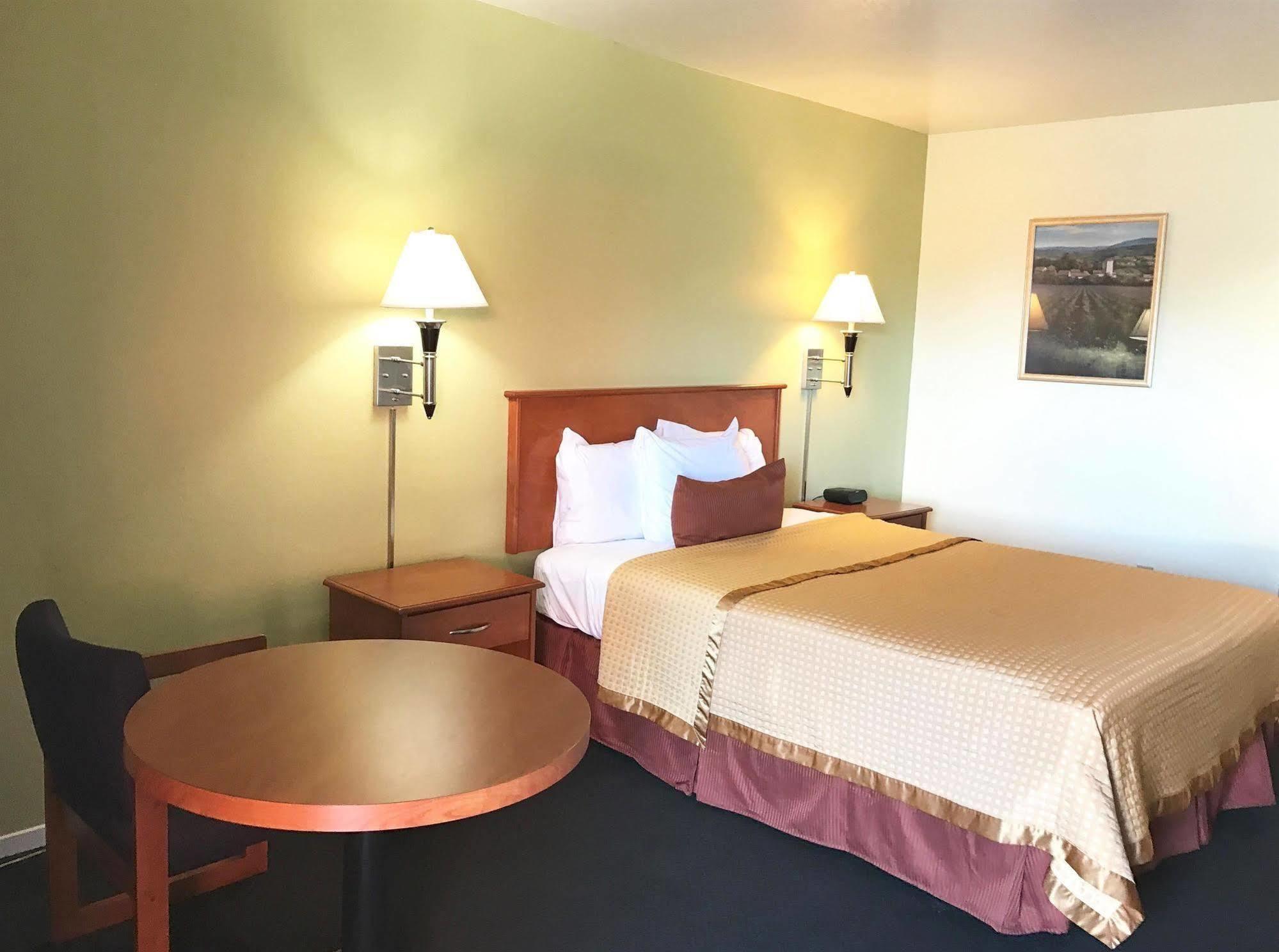 Americas Best Value Inn Санта Роза Екстериор снимка