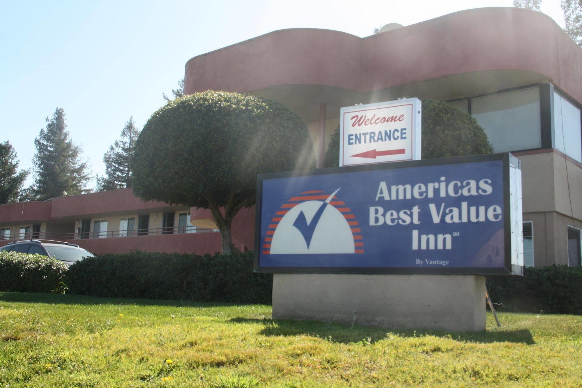 Americas Best Value Inn Санта Роза Екстериор снимка